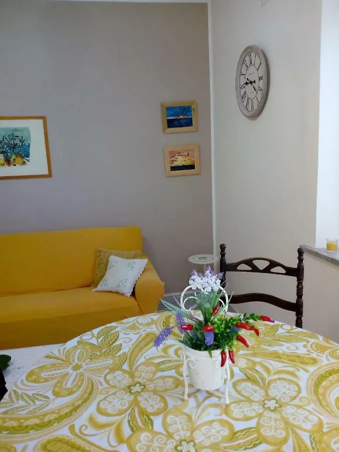 Guest house Franca'S Apartment Taormina Italy